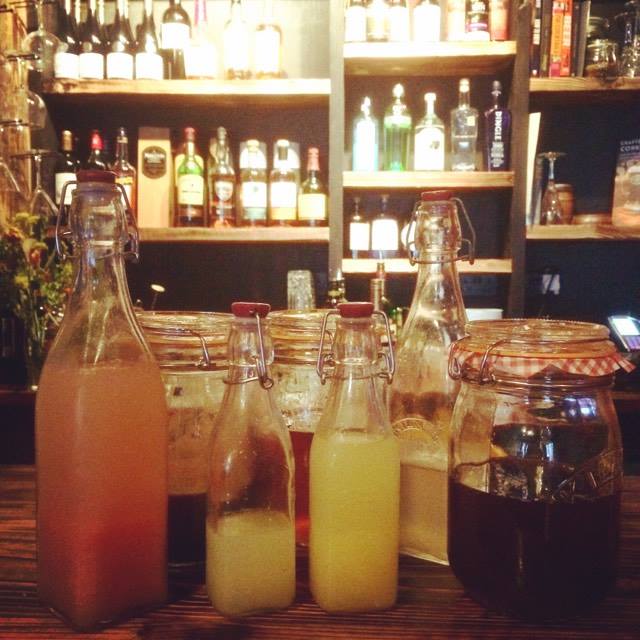 staveandchime's tweet photo. Homemade syrups are on the ready! We are open tonight-Saturday from 8pm! @FranWellBrewPub @itscorklike #CorksCraftails https://t.co/zOvbLDsqr8