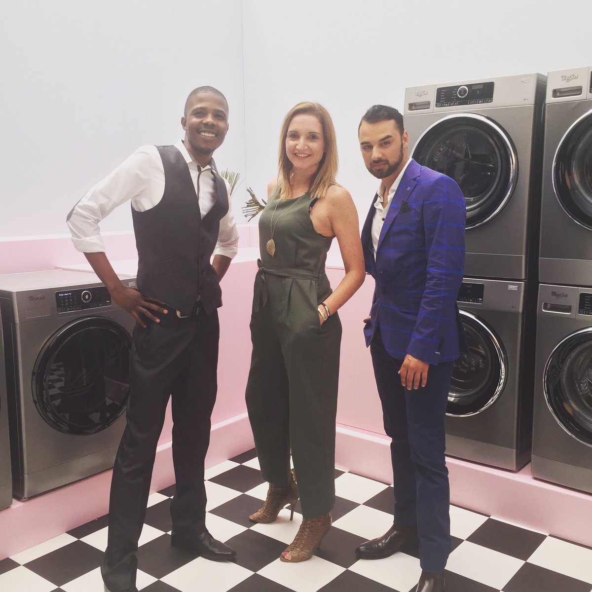 realspeckled3gg's tweet photo. Who said laundry was boring? #whenzenmatters #whirlpoolsa https://t.co/vp3dGtWkJ7