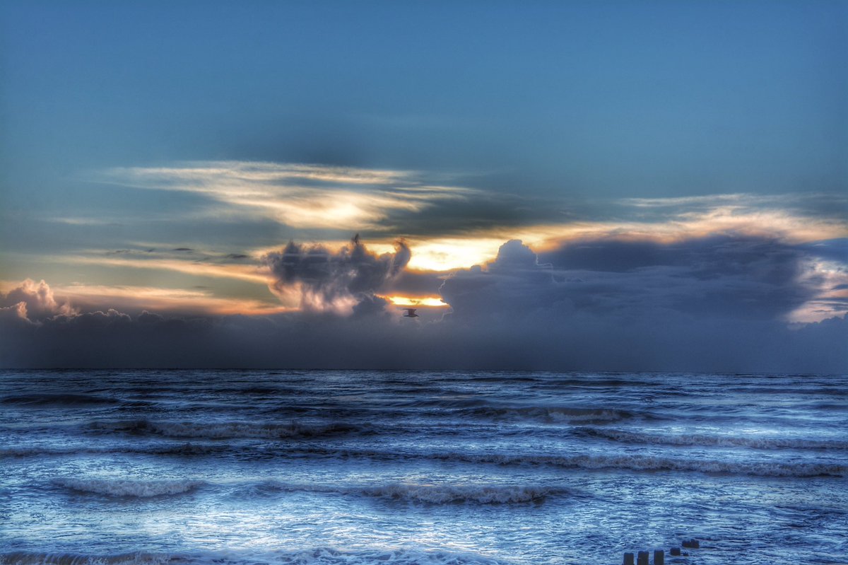 Youghal beach sunrise. #HDR <a href="/YewTourism/">YoughalTourism</a> <a href="/visityoughal/">Visit Youghal</a> <a href="/youghal/">Youghal</a>