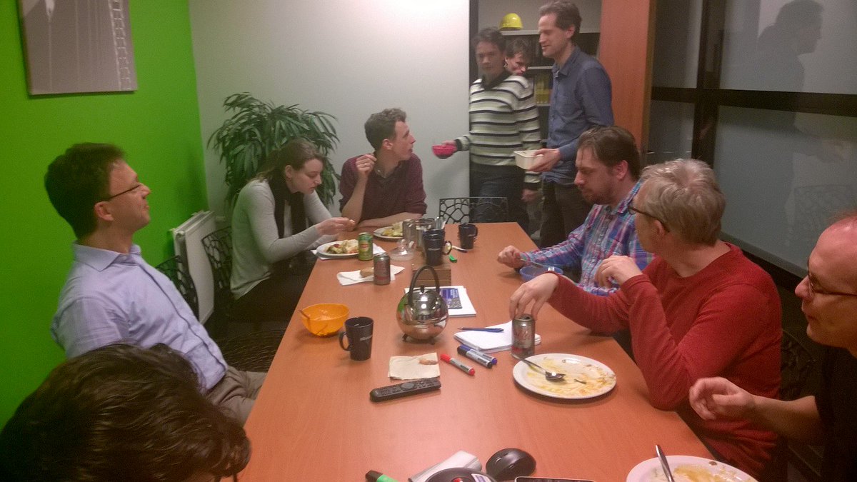 Even een korte break bij <a href="/dBvision_nl/">dBvision</a>: Mirke en <a href="/LJvWolfswinkel/">LeendertvWolfswinkel</a> leren ons de laatste kneepjes op het gebied van 2D, 3D en online publiceren