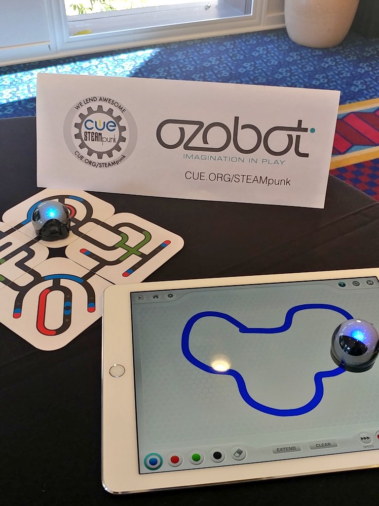 MsGeekyTeach's tweet image. Come learn about @Sphero @PlayOsmo @OZOBOT @WonderWorkshop @littleBits @SwiftPlayground w/ @bribriggs @jcorippo &amp;amp; I #STEAMPunk #CISC2017