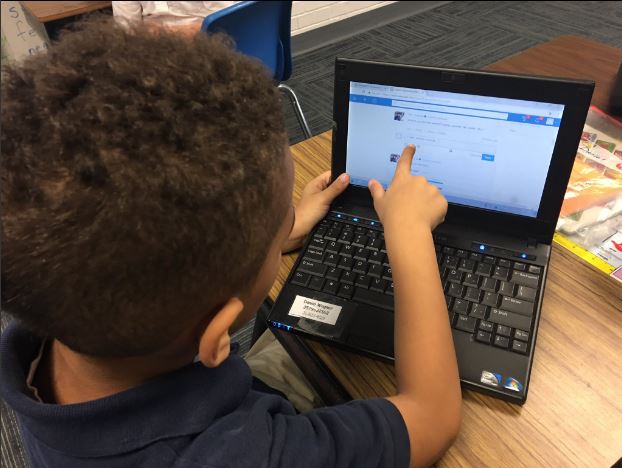 northwoods_elem's tweet photo. @CCCTeach @1stgradenwes using @edmodo for #WrittenResponse & #Polls #DLDay #OfficialDLDay #OnslowDLT #NWESDLDay https://t.co/TeY4S2qD51