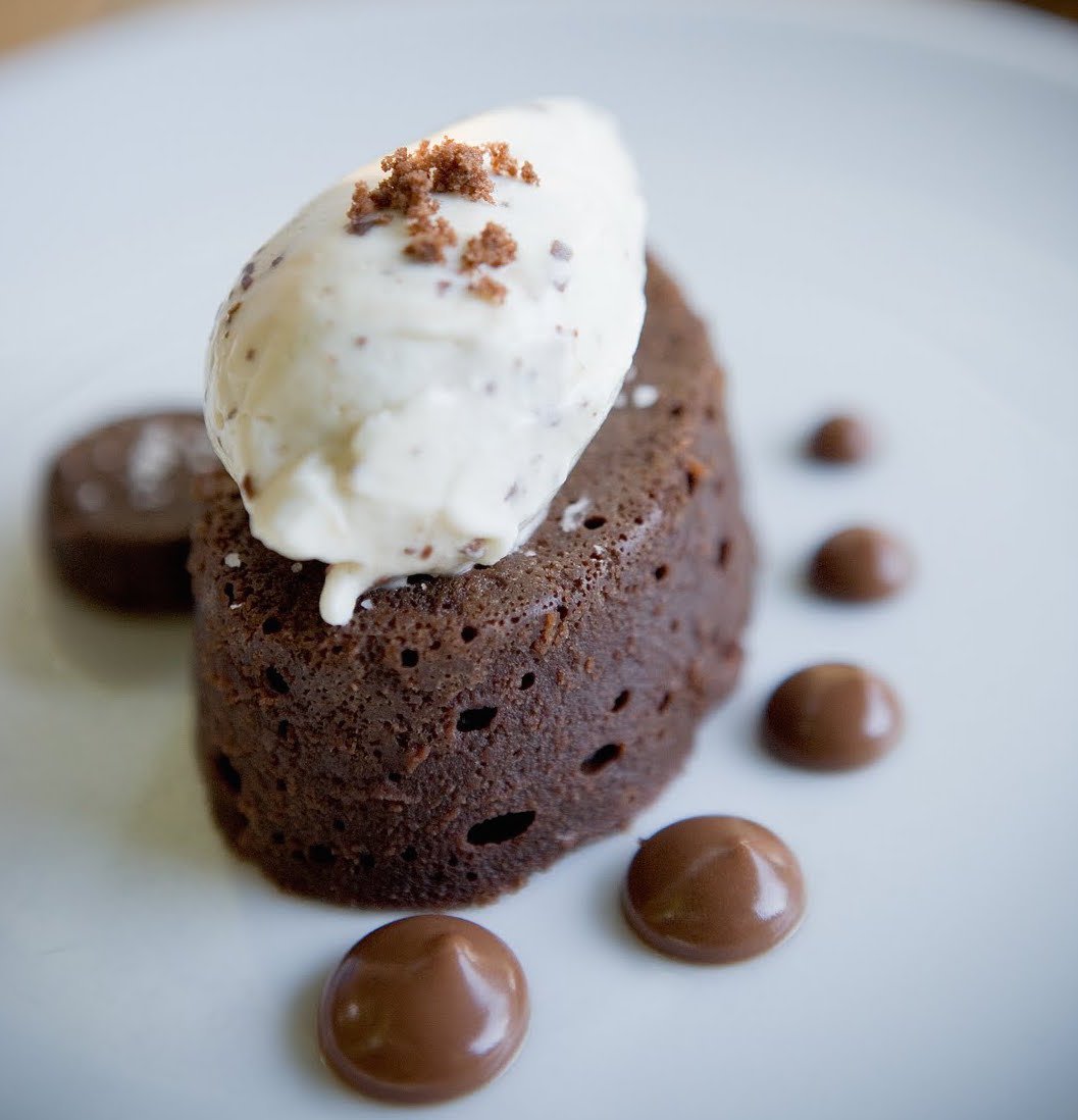 EvadoPR's tweet image. Celebrate #MardiGras in #Seattle beginning today at @mariahines’ #Tilth w/a beautifully composed Grand #tastingmenu!
bit.ly/2l48N2F