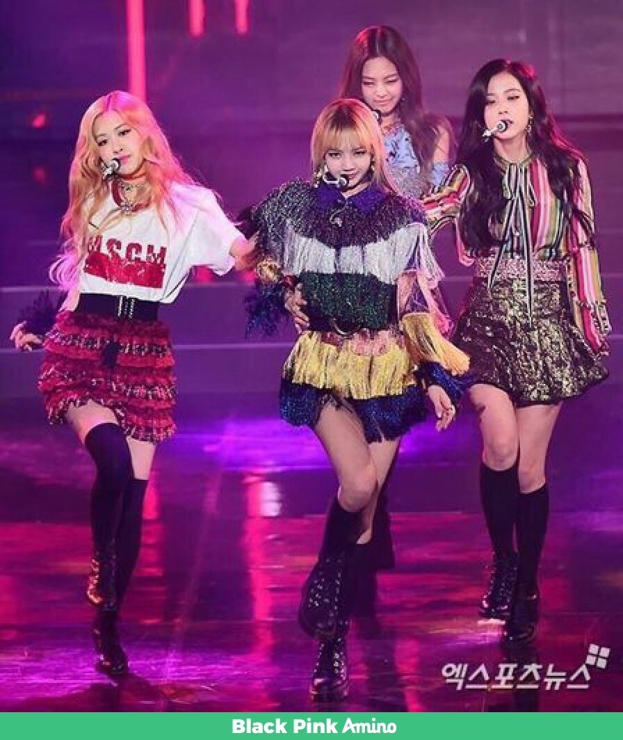 NyAppyMiku22's tweet photo. Jisoo's face lolz πShe's adorable ππ #BLACKPINK #BLINK #200DayswithBLACKPINK #200DAYSSINCEDEBUT #BLACKPINK_with_200Days #BlackPinkInYourArea https://t.co/d4q6NHYM9q