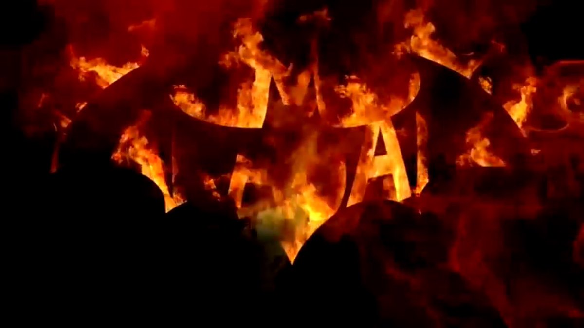 akasan's tweet photo. Very happy I could bring back the flaming fucking Bat intro for @screenjunkies honest trailer... #batmanislife https://t.co/dlkcZIzF3G