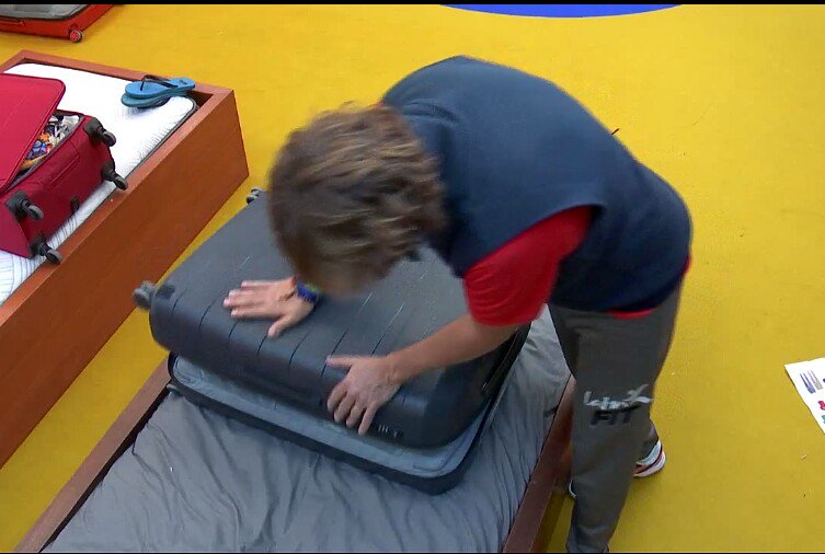Raul94678451's tweet photo. #vipdirecto El que ha llorado, reido, emocionado, sufrido para muchos El GRAN GANADOR. ALEJANDRO ABAD. @AlejandroAbadMu https://t.co/UR4unOG4VP