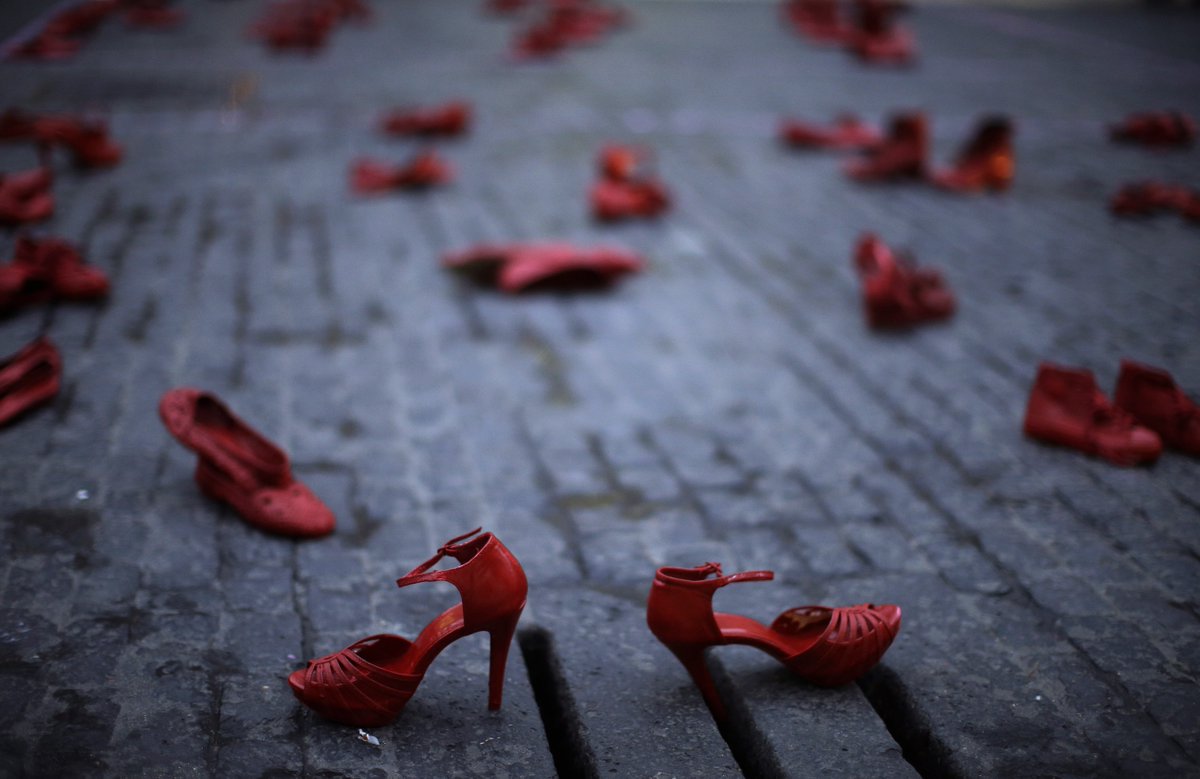 En lo que va de año, 16 mujeres fueron víctimas de feminicidio en España. Es la cifra más alta registrada desde 2001.