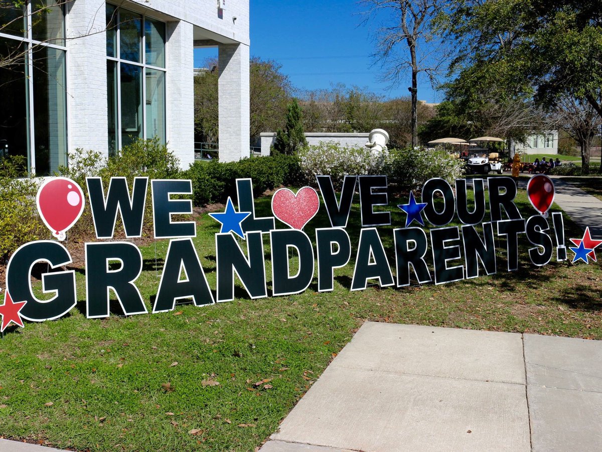 DunhamSchoolBR's tweet image. We are ready and eager for our Middle &amp;amp; Upper School grandparents to arrive. Won't be long now! #WelcometoOurWorld #DunhamDifference