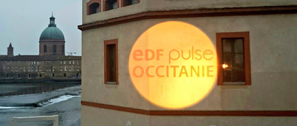 Aestetype's tweet photo. Soirée de remise des prix #EDFPulse Occitanie à l'Espace @EDFBazacle @EDF_Occitanie ➡ c'est parti pour le #livetweet et le #socialwal #byAE https://t.co/WbW2f1cZdR