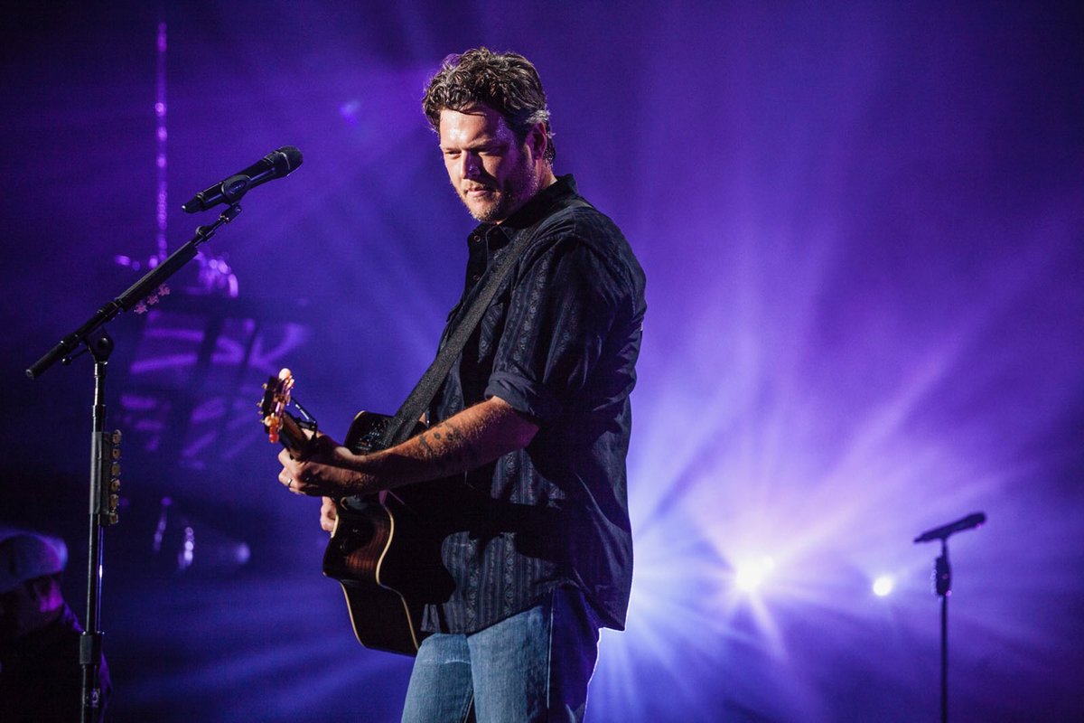 blakeshelton's tweet photo. Portland... Spokane... Tacoma... y'all ready?? #DoingItToCountrySongsTour https://t.co/jts33dqRxJ