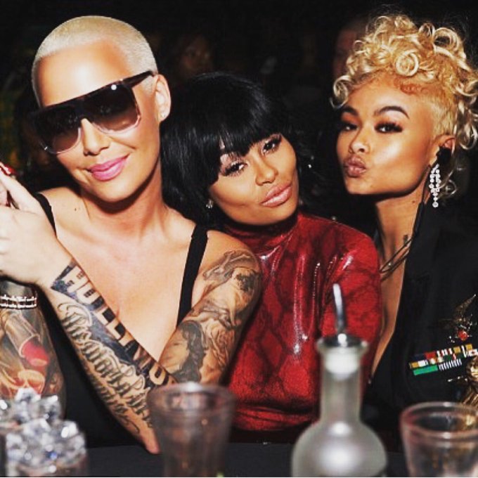 Squad ❤ @BLACCHYNA @Indialoveinc https://t.co/0HQ4SENx5Y