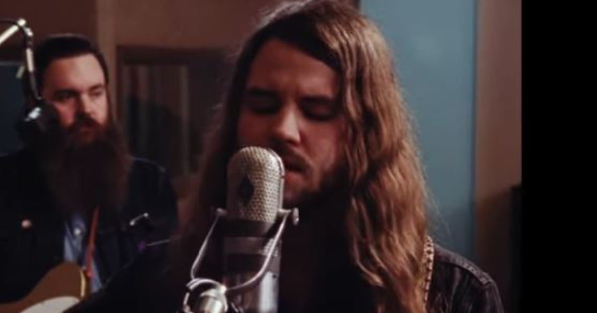 See Brent Cobb's moody "Black Crow" at Memphis' Sam Phillips Studios