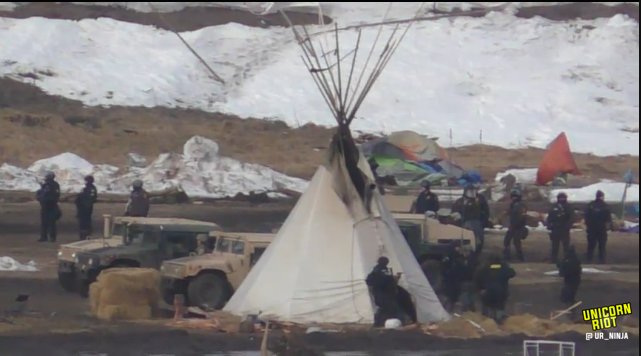 UR_Ninja's tweet photo. #NODAPL Live: Latest iteration of long standing pattern in America: Subjugating Native people with armed forces https://t.co/R36xX5Yw17 https://t.co/FvnCCA9ASw