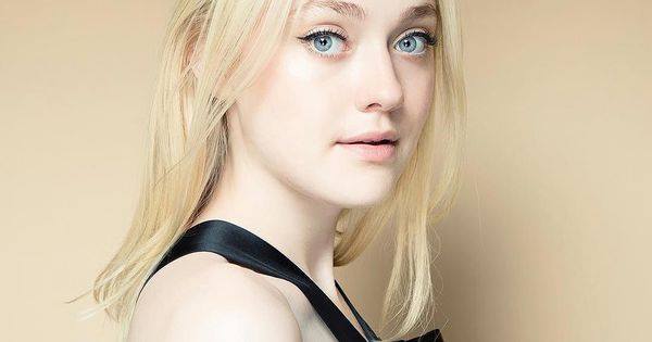 Happy birthday Dakota Fanning!     