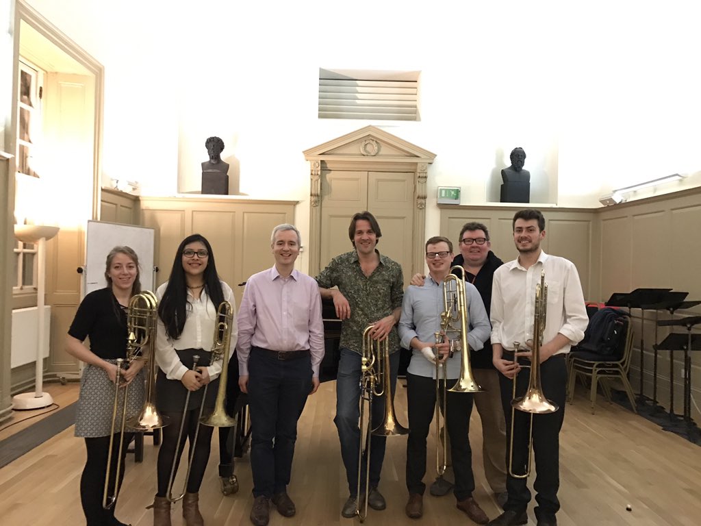 Roger Argente tweet media