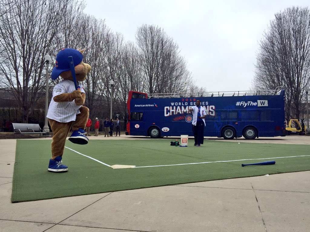 Cubs's tweet photo. Play ball! ⚾️📱 #HitForMobileTix https://t.co/bmQZzdzhFe