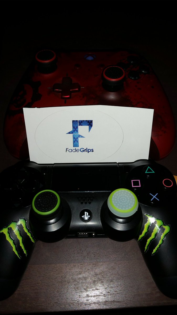 GamingDoDMilita's tweet photo. Those are amazing!  Sic controller set up too.....  :)  https://t.co/pNVk2Y9U0B  KROSS=15% OFF more than just grips! https://t.co/7jebKQVjJX