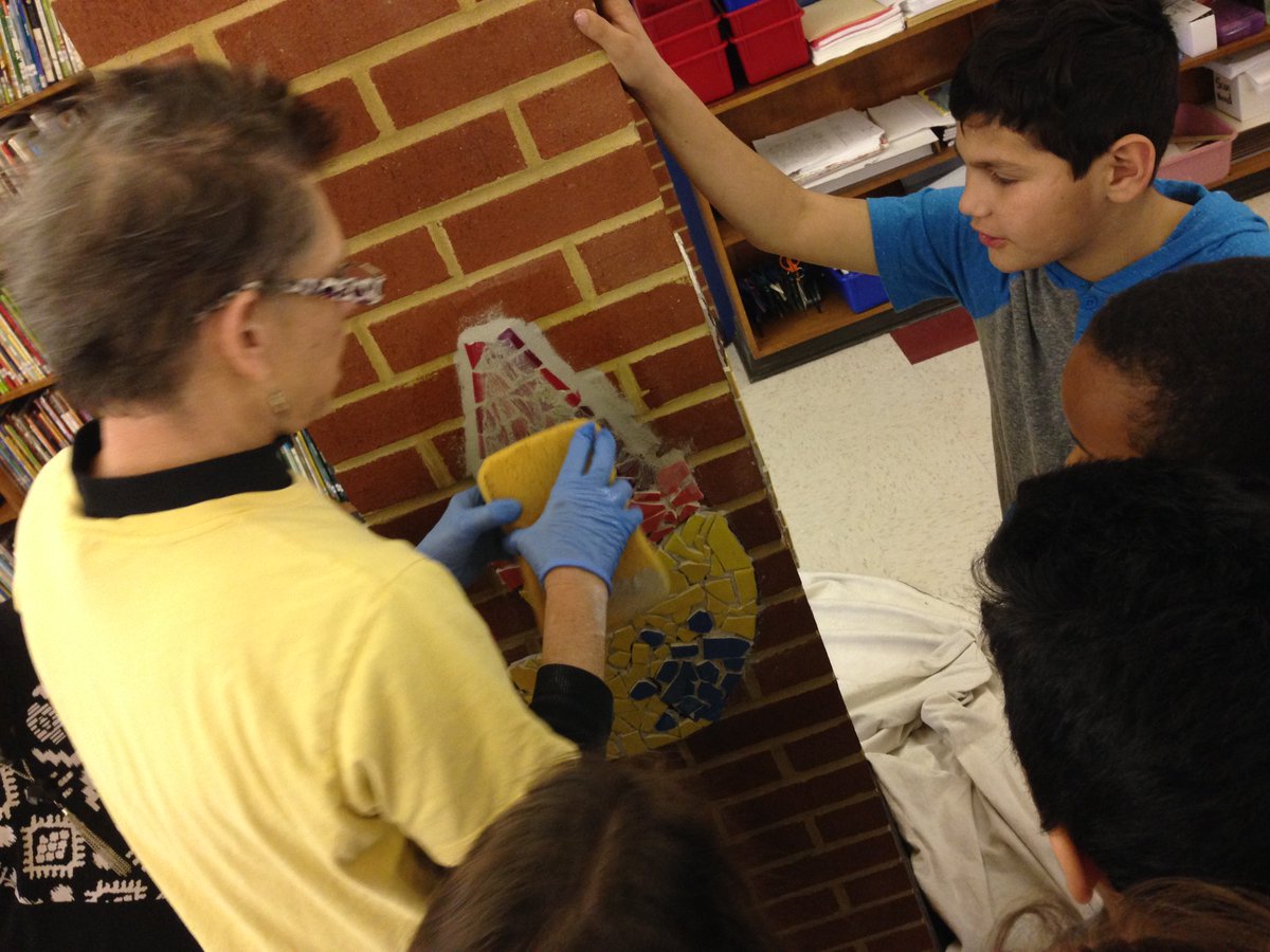 AGCShenValley's tweet photo. Waterman 4th Graders have all the tile up and are now grouting their work with @ArtPVCC...almost done!!  @HCPSArts @HCPSNews https://t.co/OA7eR571Mp