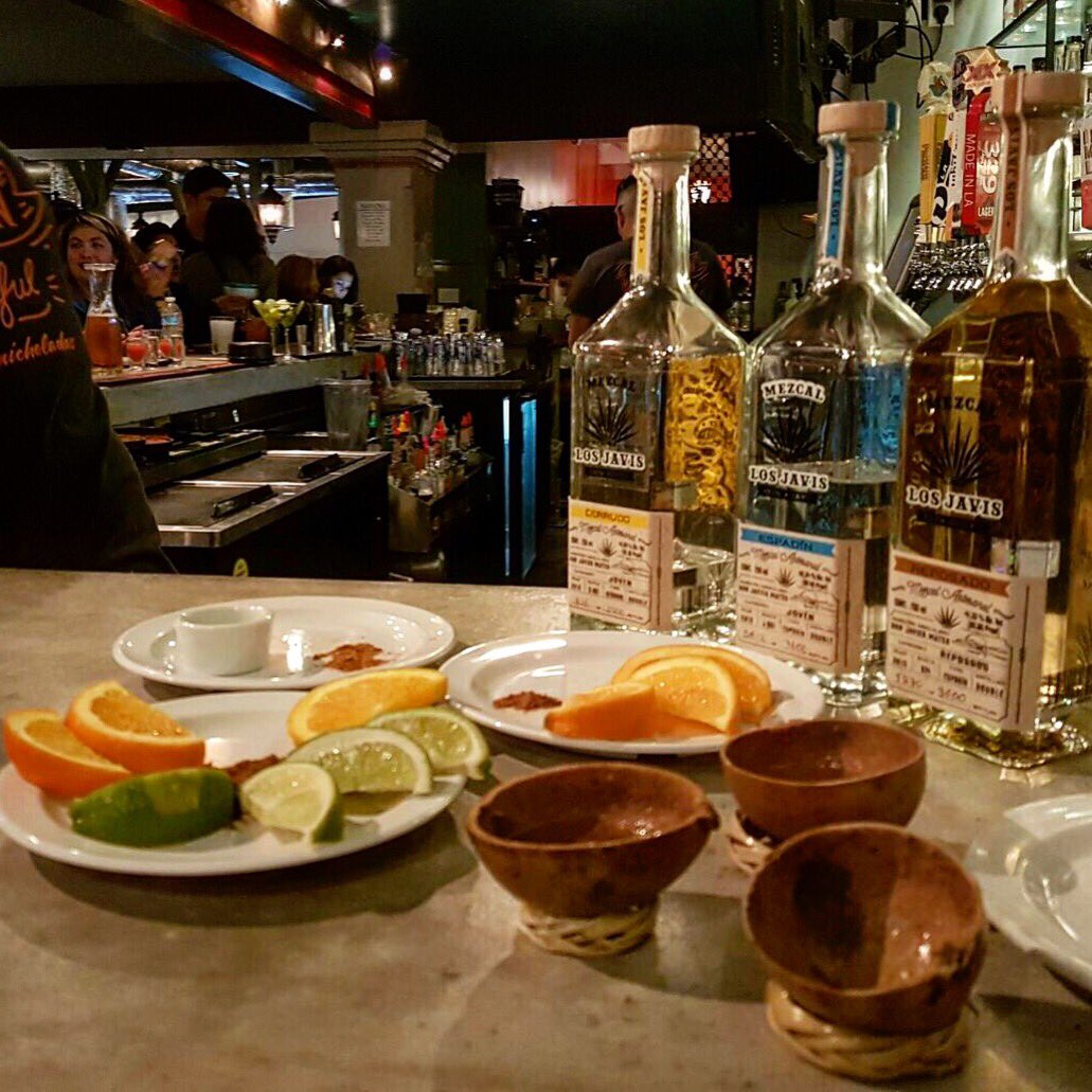 Para todo mal #Mezcal, y para todo bien tambien, pero en <a href="/LaGuelaguetza/">Guelaguetza</a> con amigos! 😎🎉 #Salud #Mexican #Oaxaca #Artisanal #Authentic