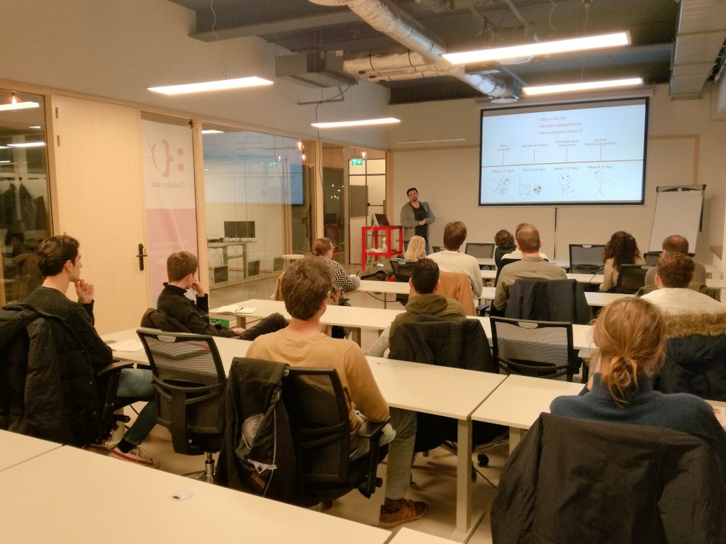 Docker advanced session for our alumni + individual assignment for our current batch + a packed open evening = great day🚀 #codaisseur #day36
