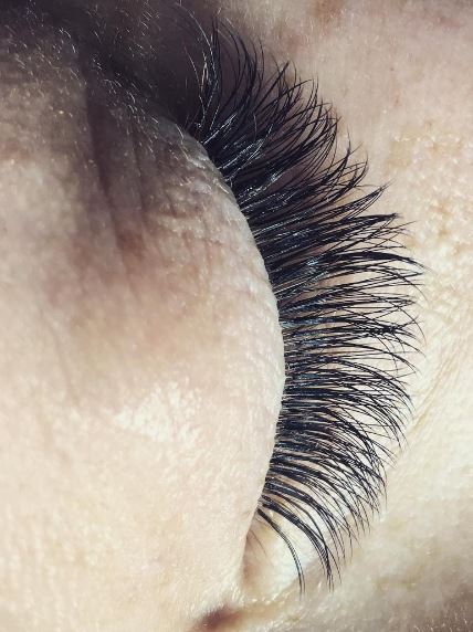 premierlash's tweet photo. Beautiful work from @grlashlounge L+ .05 8-13mm 😍 #volumelashes #lashlashlash #lashlife #premierlash  #designerlashes, #eyelash, #eyecandy https://t.co/iMhVoktvtR