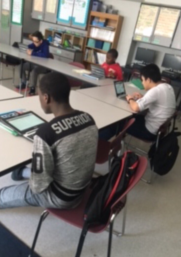 SwataraMSinfo's tweet photo. Chromebooks are expanding our classrooms at SMS https://t.co/Lp8X6IRN0t