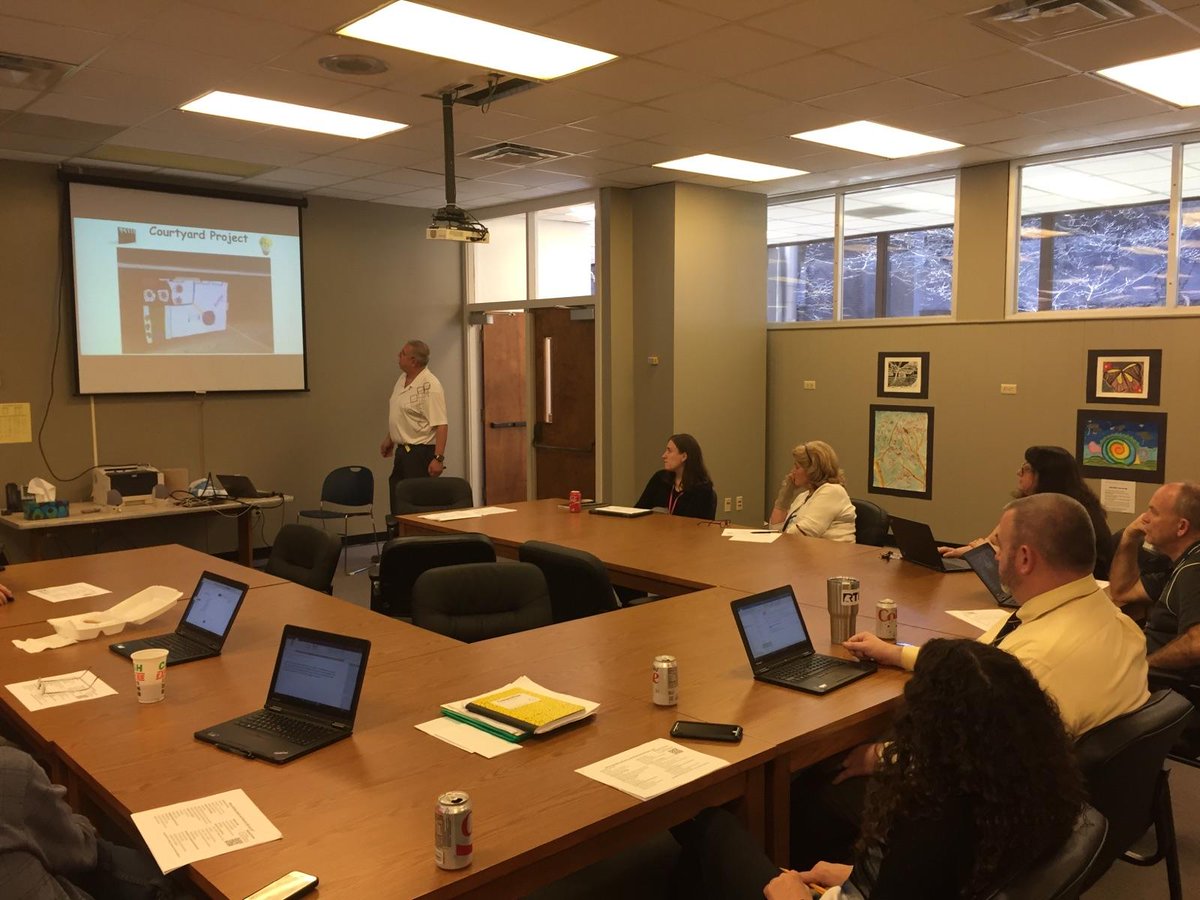 JMS_Eagles's tweet photo. Thanks to @mjgormans for your help today and for sharing with the staff of @JMS_Eagles about #PBLProcess @DiscoveryEd  @ORSchools https://t.co/l0LrLyBxPX