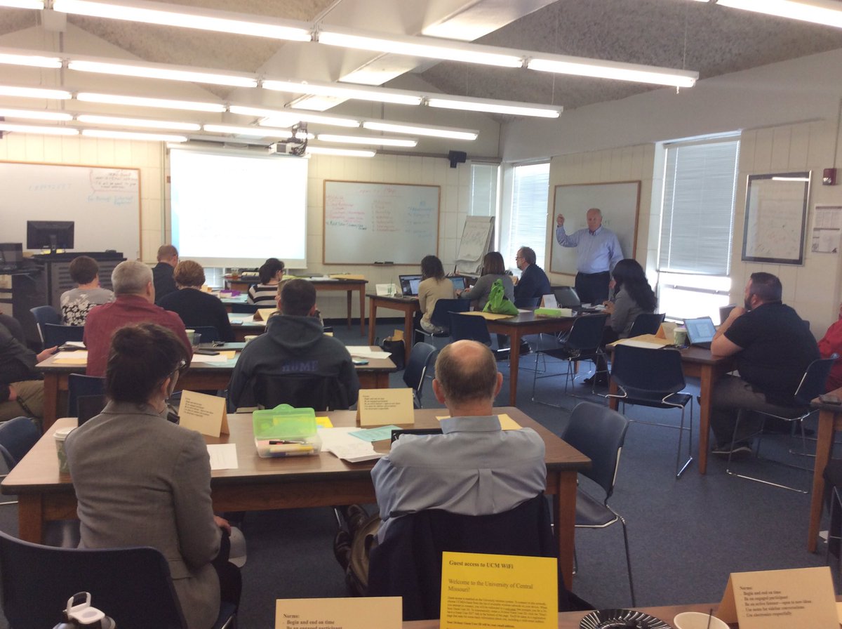 BryanMcDonaldPD's tweet image. Thanks to @jschuler2 for leading discussion on "making time for instructional leadership." #ucmoedlead #MOAMP #beginningprincipals #mentors