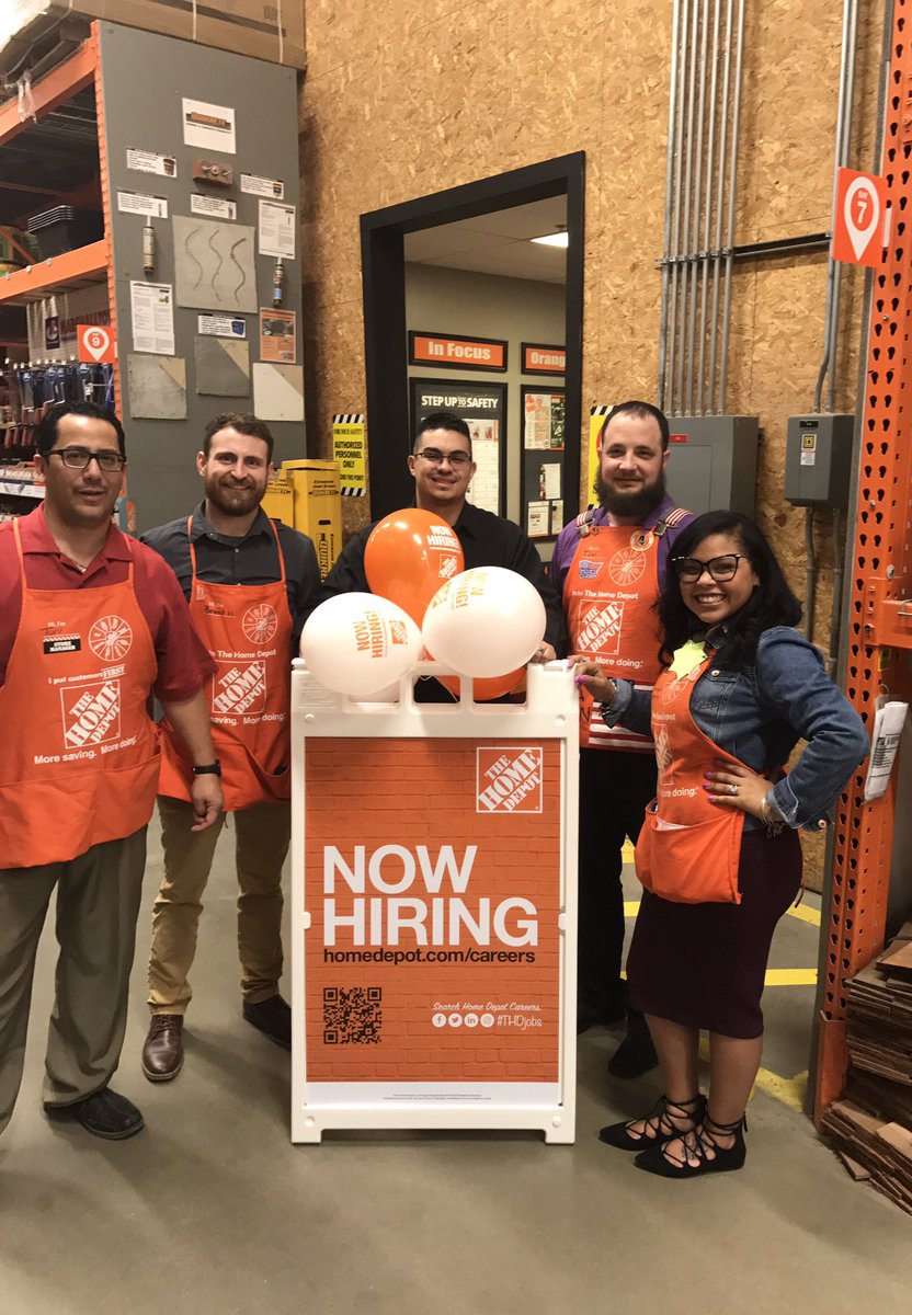 RamonaASDS's tweet photo. When you have the BEST CREW! They killed it today 🤗 Definitely a SUCCESS! Thank You again to my Boys 🕺🏼 #nowhiring #AvonHD #SpringStaffing https://t.co/NPxuPdcaP3