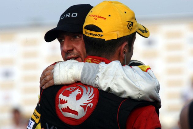 Touring Cars Gladiators 2007 <a href="/jasonplato/">Jason Plato</a> vs <a href="/GiovanardiF/">Giovanardi Fabrizio</a> Great Times in <a href="/DunlopBTCC/">DunlopBTCC</a>! #btcc #seat #vauxhall