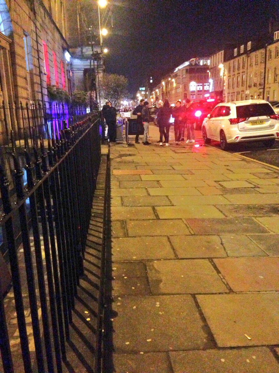 Mixa Nights tweet media