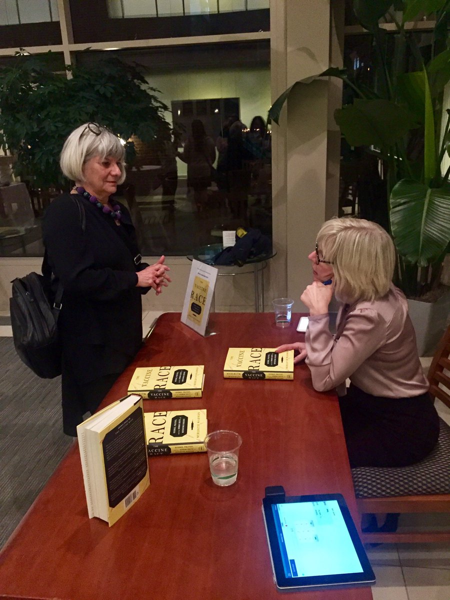 ASMicrobiology's tweet photo. Attendees line up to speak with Dr. @meredithwadman at #MAH #ASMlive the Never-ending Vaccine Race. https://t.co/ZGp94BHc5X