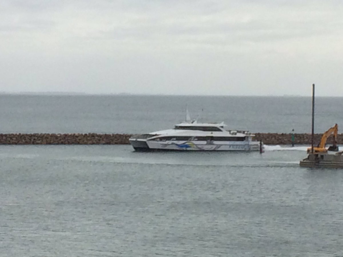 rmtaylor01's tweet photo. Ferry arrives at Portarlington thru new harbor entry! @portphilferries https://t.co/7tdYd5kroC