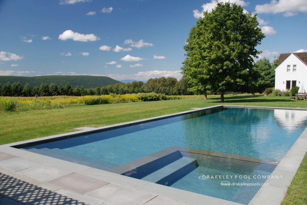 drakeleypools's tweet photo. Today's gorgeous weather has us counting down the days until swim season begins! 'Til then, we'll keep daydreaming about beauties like this. https://t.co/KaHnGP0qSg