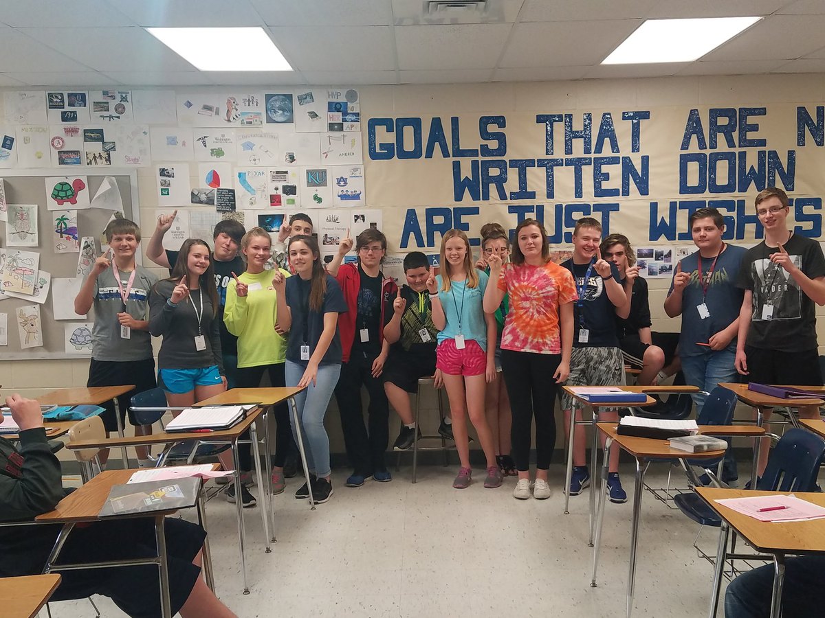 CHSSoftball_1's tweet photo. Good luck at state Carter Nelson... ur 7th hr Driver Ed classmates wish you the best. https://t.co/Dy6Z3uiv0n