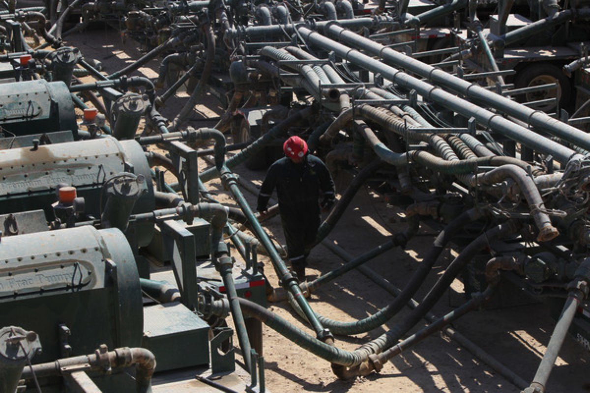 GIS_Reports's tweet photo. Shale energy shows the power of markets, says Dr.@carole_nakhle in her NEW REPORT. https://t.co/MWOvgai2dB #energy #shaleenergy #economy https://t.co/wD3iIaL65x