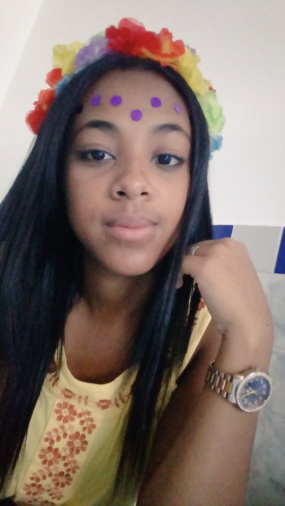 Cris_dP81's tweet photo. Trabalhar com criança é isto ... Tem baile de carnaval a tia tbm tem q tá no clima ! 🎉😍
#profcomorgulho #amooqfaço https://t.co/NlrAASsbyM