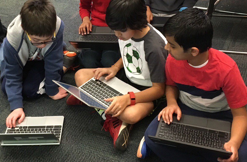 skarinsky's tweet photo. 4th graders in Ms. Karinsky's class share new websites. #sbdld @SBSDMJ @kwboyce @MrsVC3 https://t.co/XNA5GbQis0