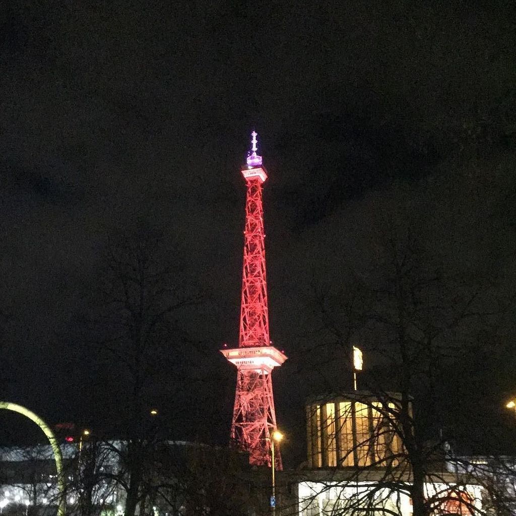 runifico's tweet photo. Always nice always different π #funkytower #Funkturm #landmark #ditisberlin #seenonmyrun #sightrunning #eunning #20β¦ https://t.co/04JNsClQ8c