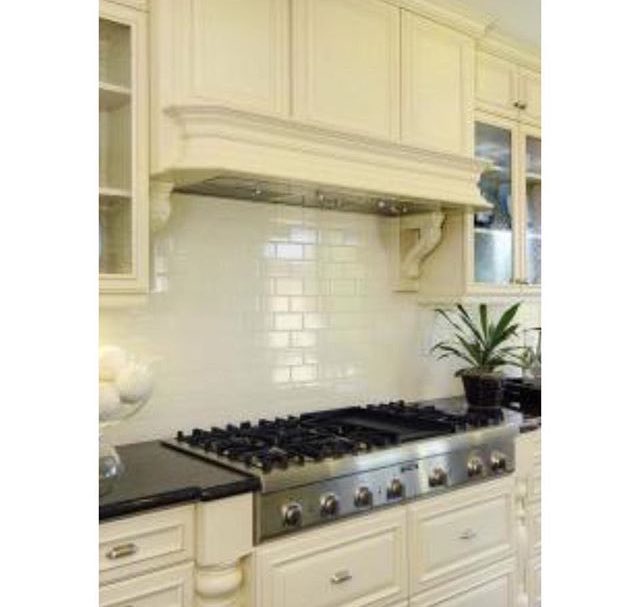 We go back to classic subway tile in honor of #NationalTileDay because this is a trend that will never die.  #subwaytiles #classic #style