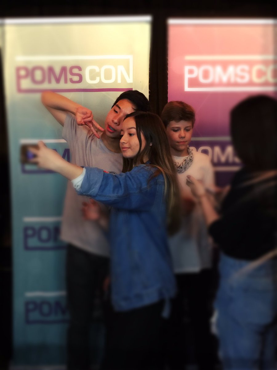 RodinFlash's tweet photo. A few fan pics from SF w/ @partofmystory https://t.co/KzozkqOoEL