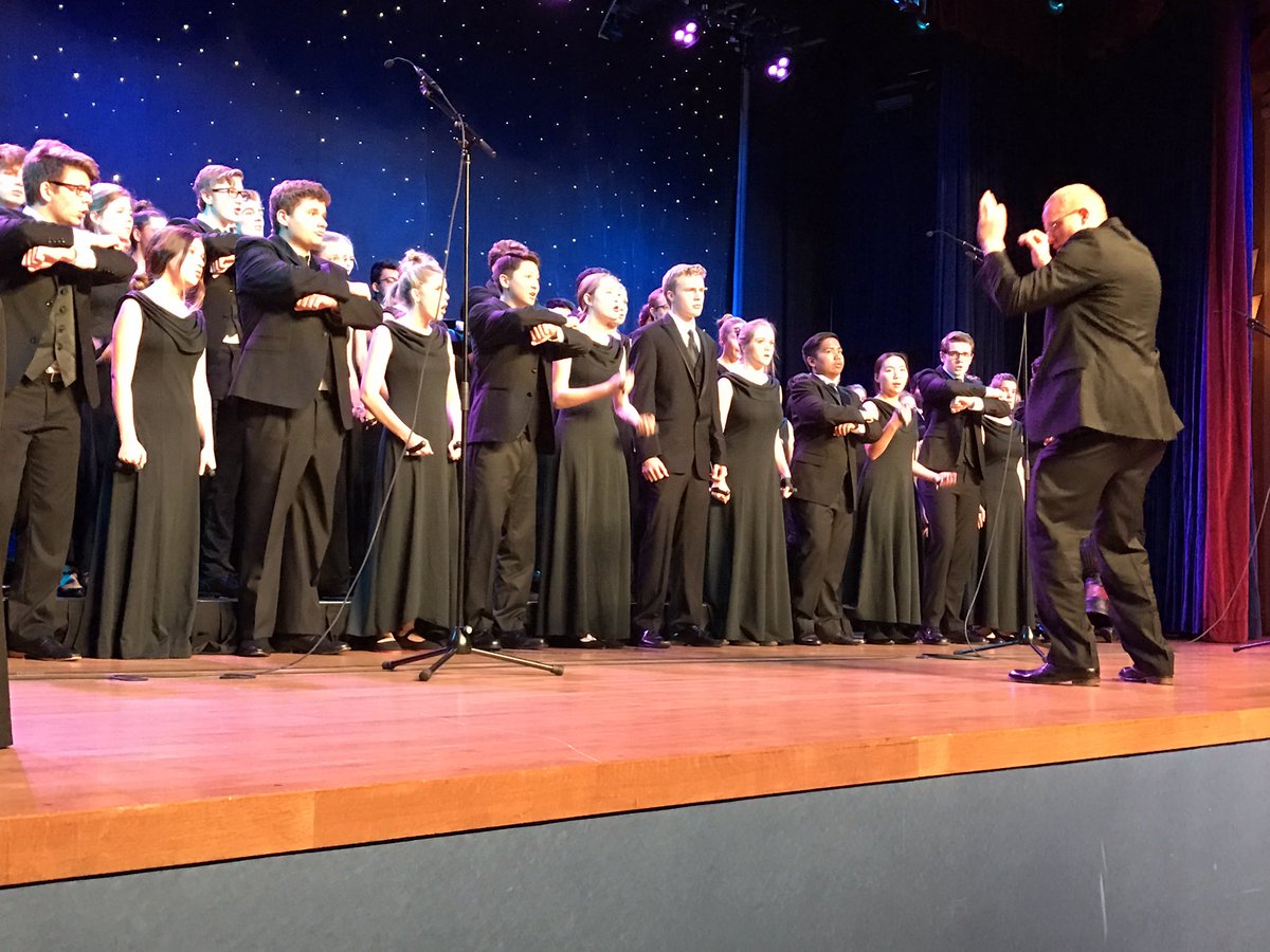 DrGaryWaddell's tweet image. Kicking off pm session @ CISC Symposium with amazing student chorus -reminding us of the power of students, the arts, &amp;amp; teachers.  #CISC17