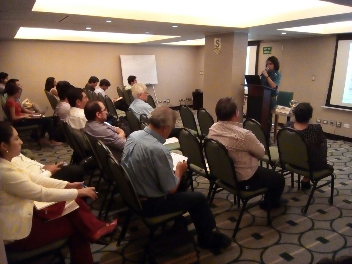 Minsa_Peru's tweet photo. La #Telesalud y #SaludMóvil para el cuidado de las personas. El @Minsa_Peru desarrolla el primer encuentro de tecnologías de la información https://t.co/j3yDyGP9G5