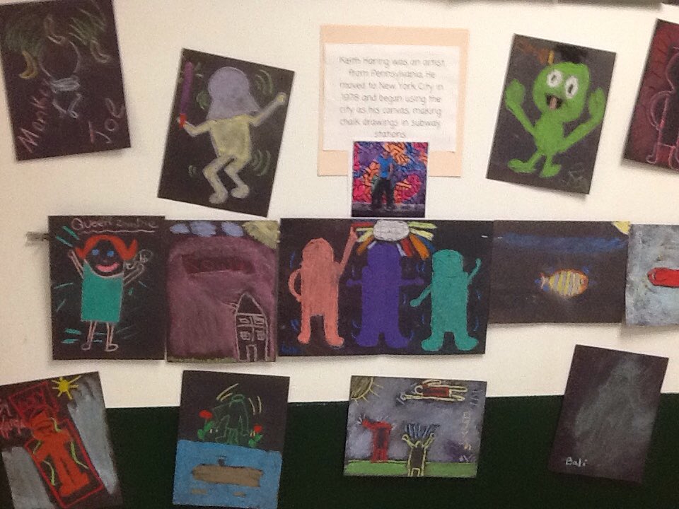 KocinExplorers's tweet photo. Today Mrs. Malone came in teacher us about Keith, famous Artist https://t.co/ifS3emEIf3