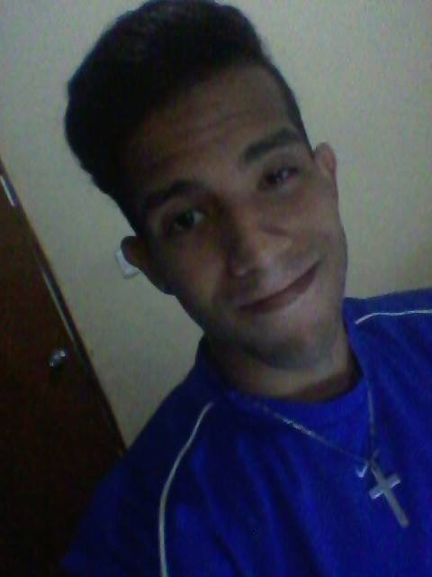 DannyIPR's tweet image. Si extrañarte es adorarte entonces te extraño bastante :3  😍😍😍😍 CEFD