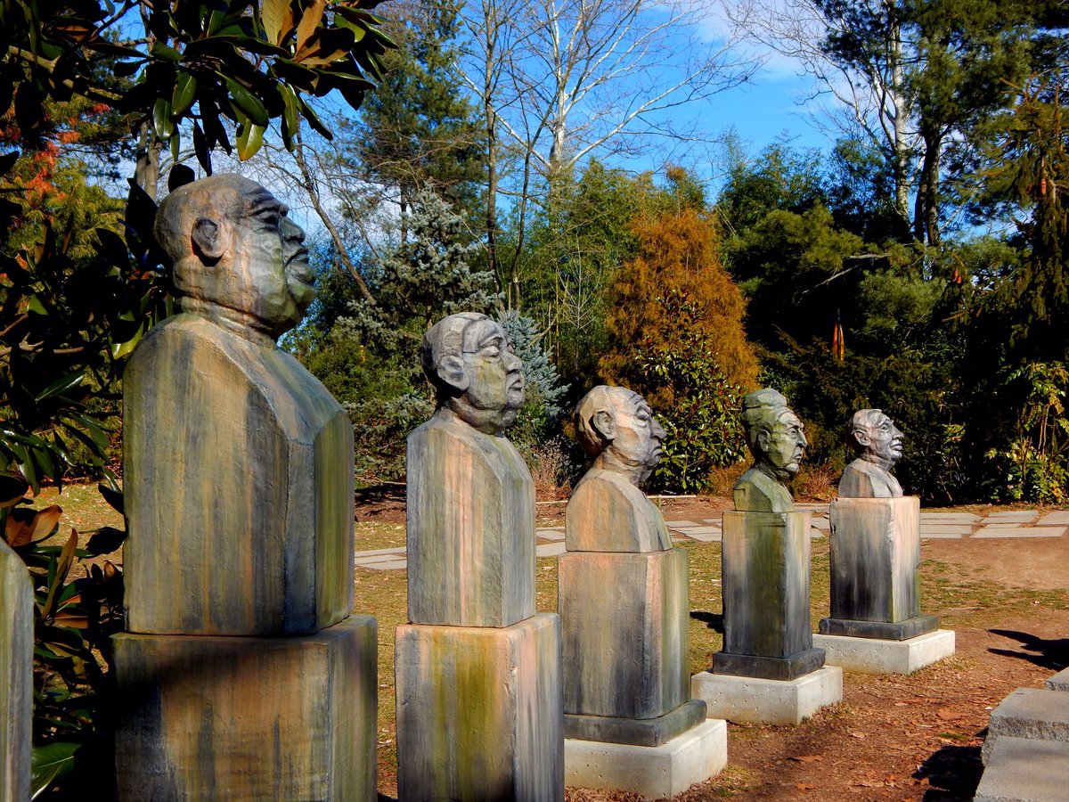 who's rachel? tweet media