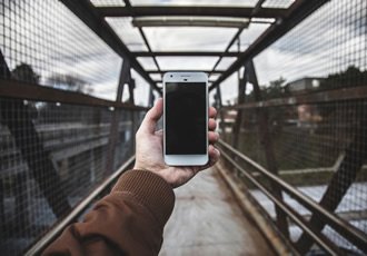 electronicspec's tweet photo. Imagining the phone of 2037 https://t.co/1YePwktQng #SmartPhones #PhoneTechnology https://t.co/0cQuIkm7S5