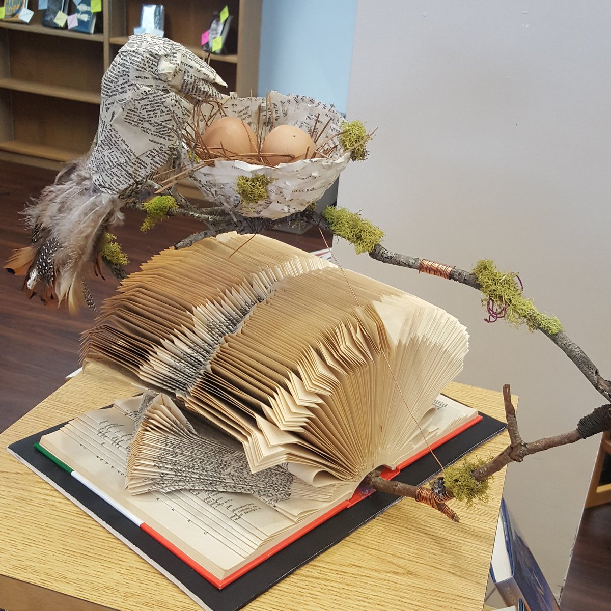 ClementsHSLib's tweet photo. Come check out the book art on display! Thanks again Mrs. Khan! @fahmiKhan @ClementsArtists @FBISD_Libraries https://t.co/zg9IpoiG20