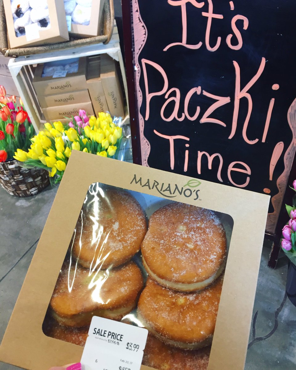 MarianosMarket's tweet photo. It's #paczki time at Mariano's! Pick up a 6 Ct. variety pack for just $4! 🎉#MyMarianos https://t.co/YE6K5xKCRZ