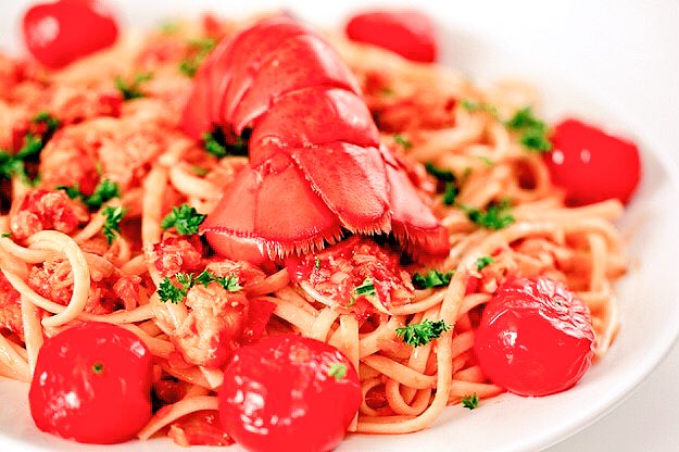BARRIO47's tweet photo. Homemade Lobster Linguine in the house tonight! Let's see how long it's gonna last...#barrio47 #lobsterfeast https://t.co/MbfemvLY3Y